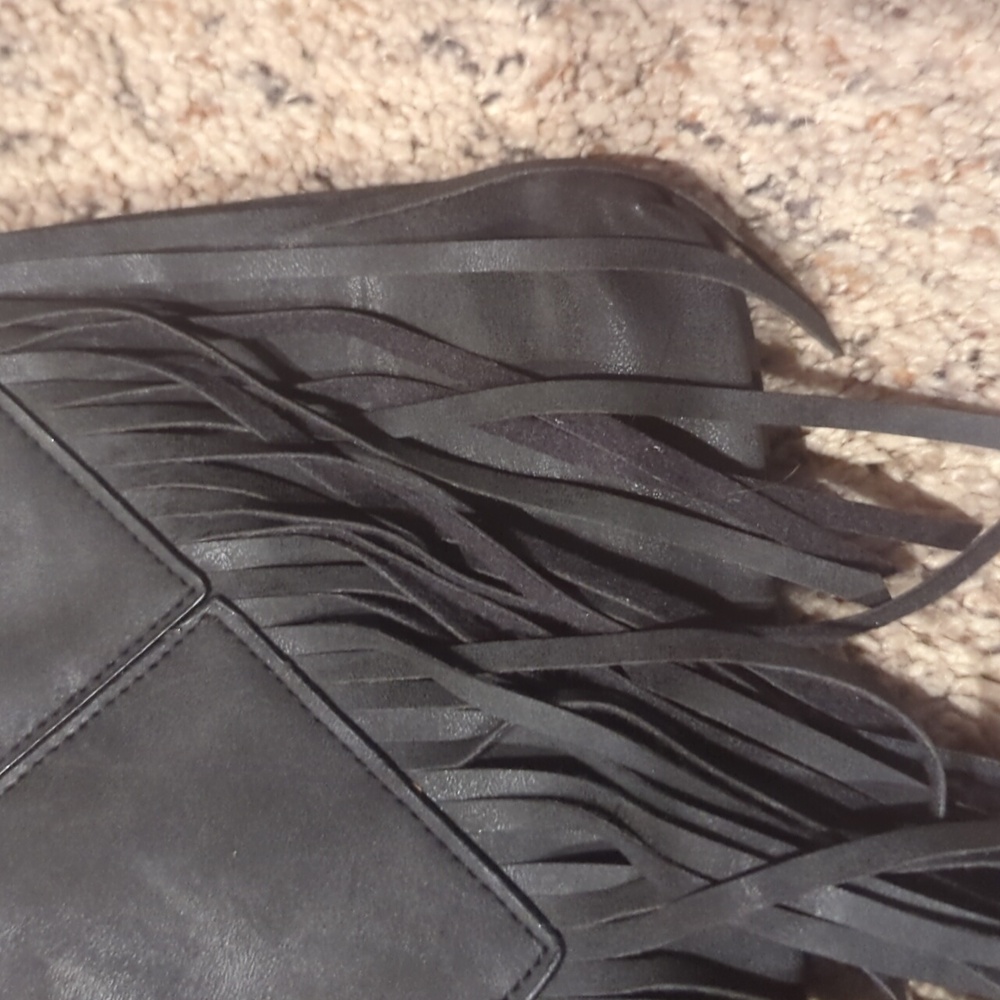 Fringe Black Faux Leather Crossbody Bag - Picture 4 of 16